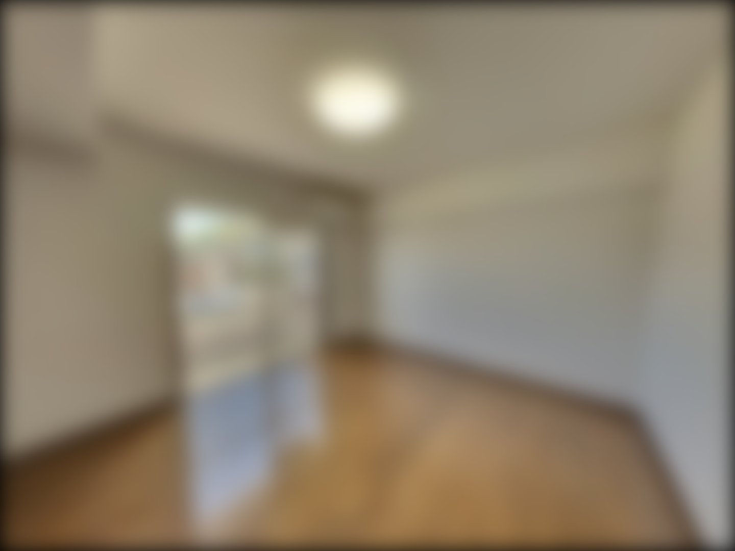 loading blurry tour image