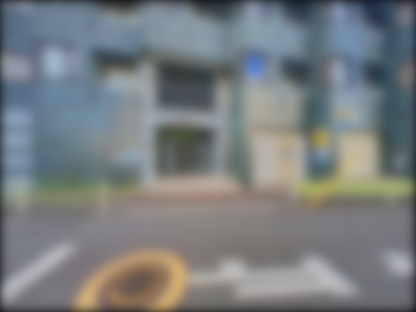 loading blurry tour image