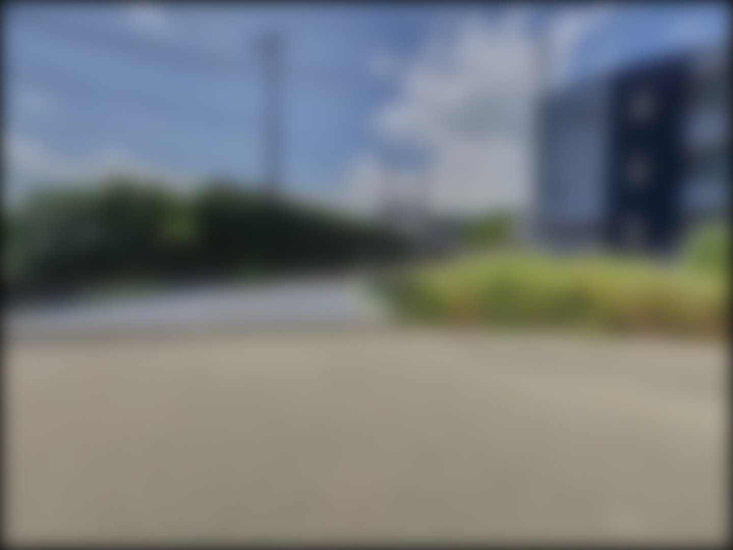 loading blurry tour image