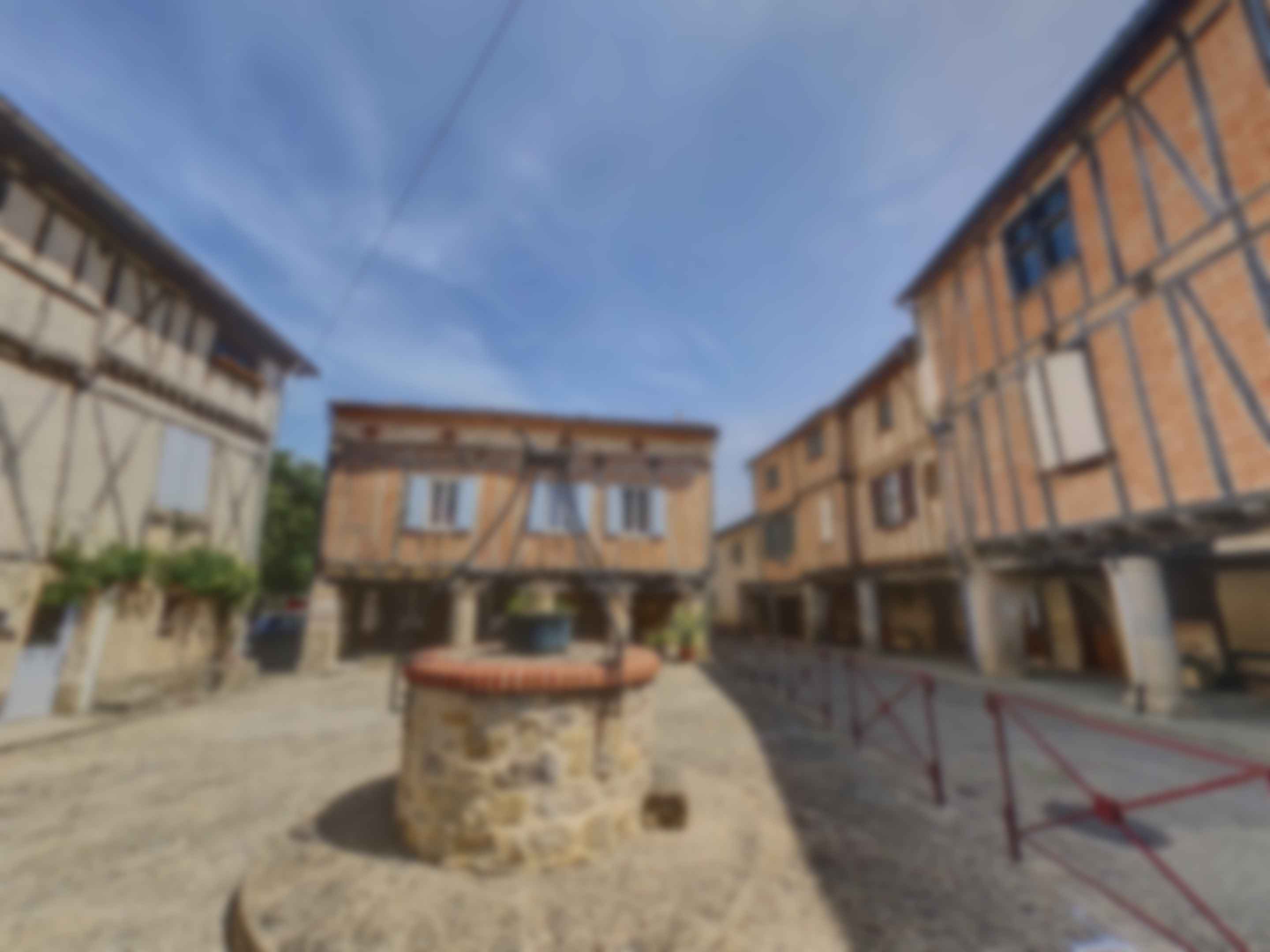 loading blurry tour image