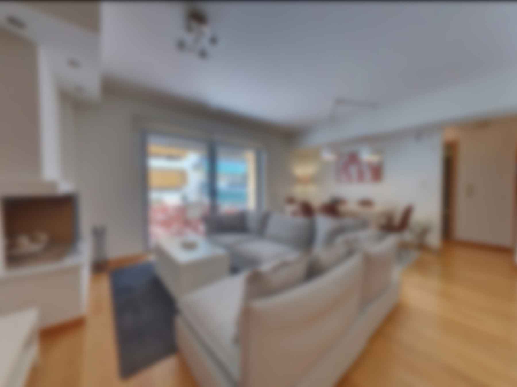 loading blurry tour image