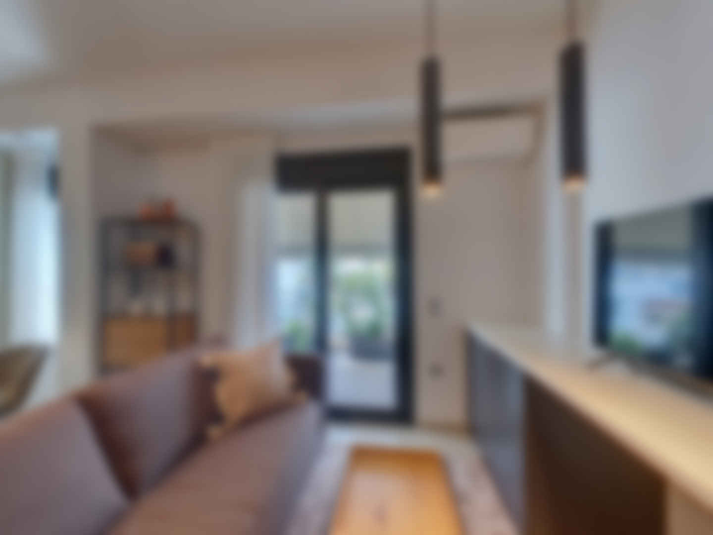 loading blurry tour image