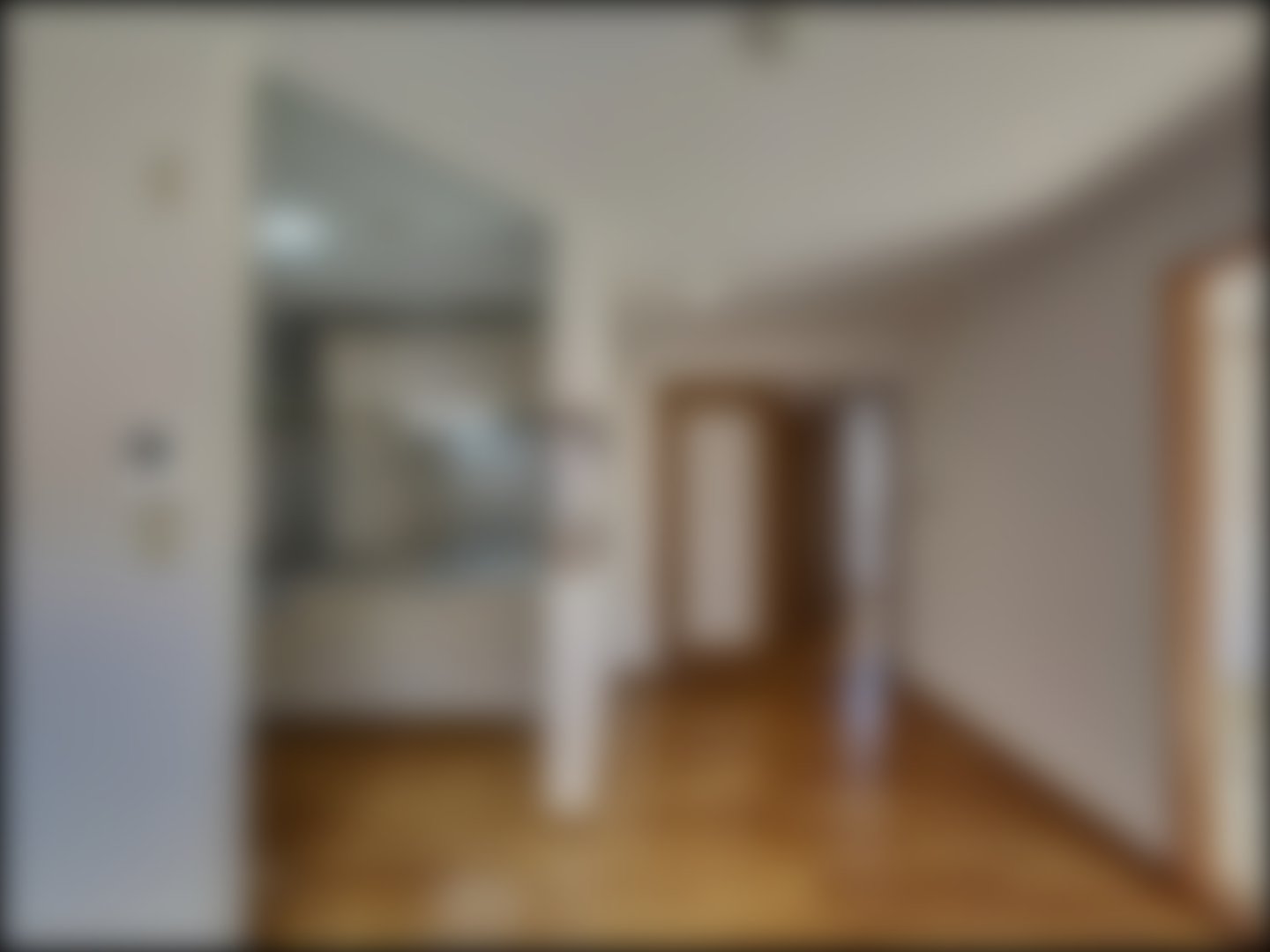 loading blurry tour image