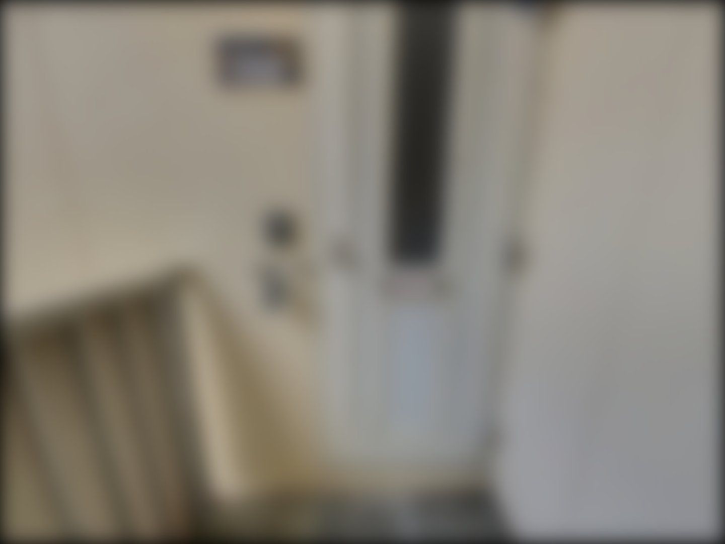 loading blurry tour image