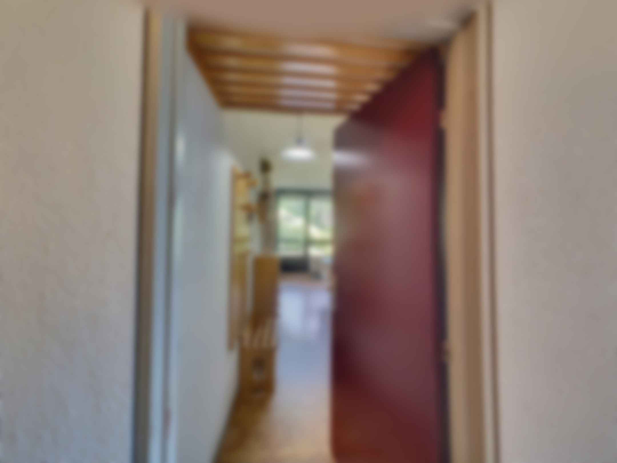 loading blurry tour image