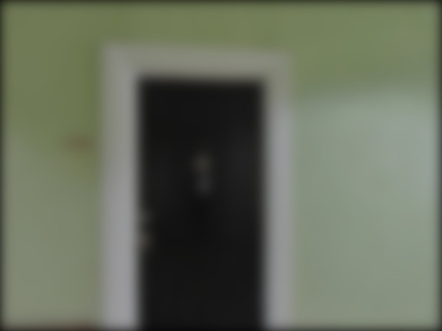 loading blurry tour image