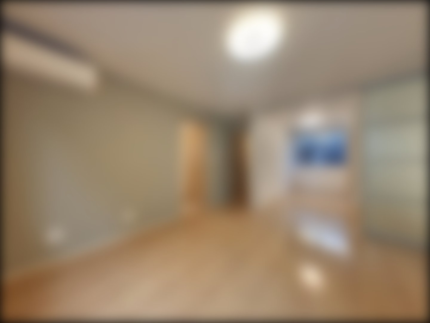 loading blurry tour image