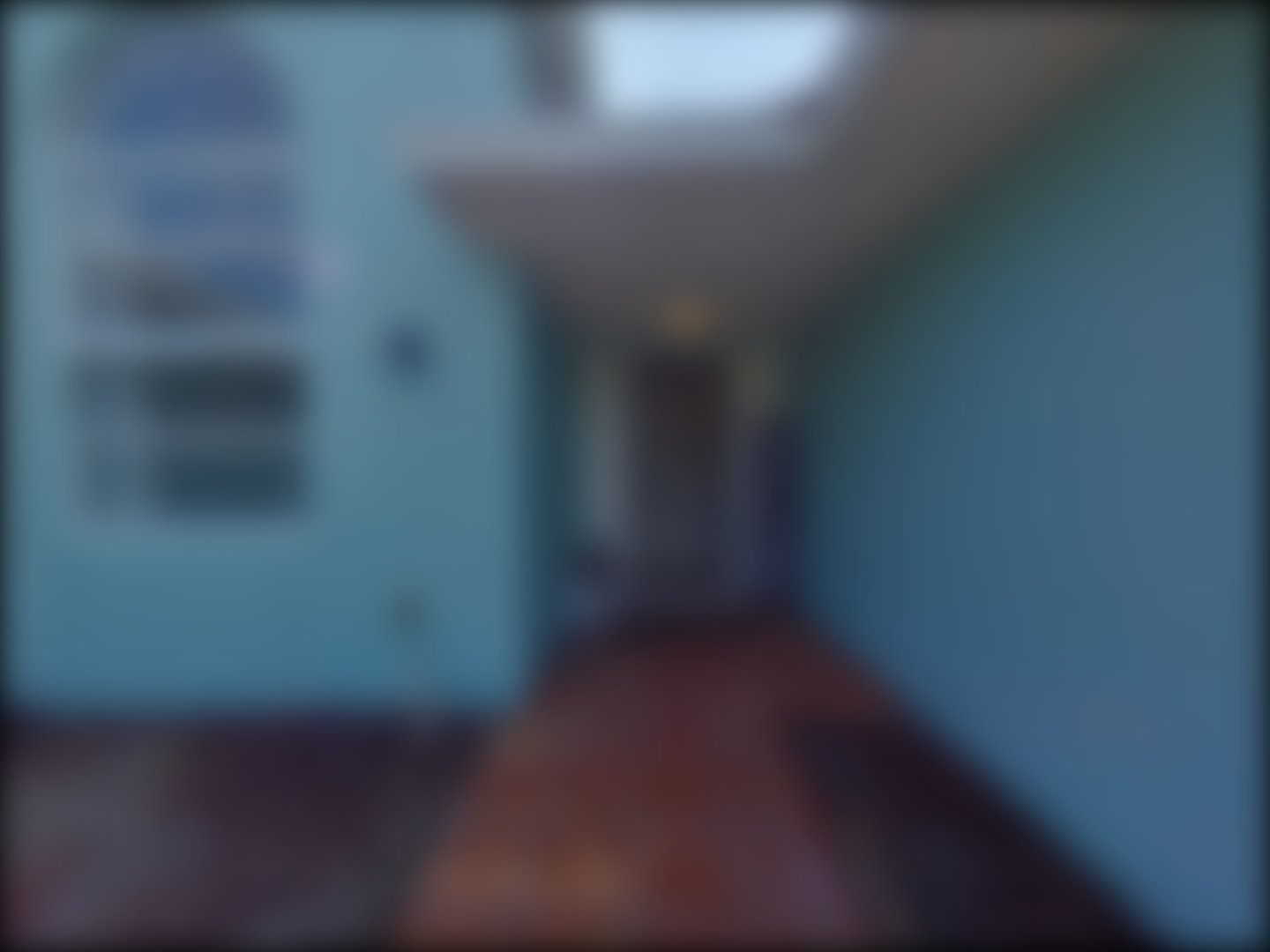 loading blurry tour image