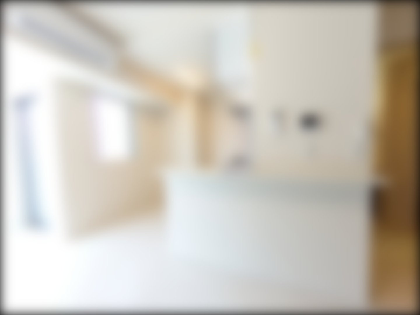 loading blurry tour image