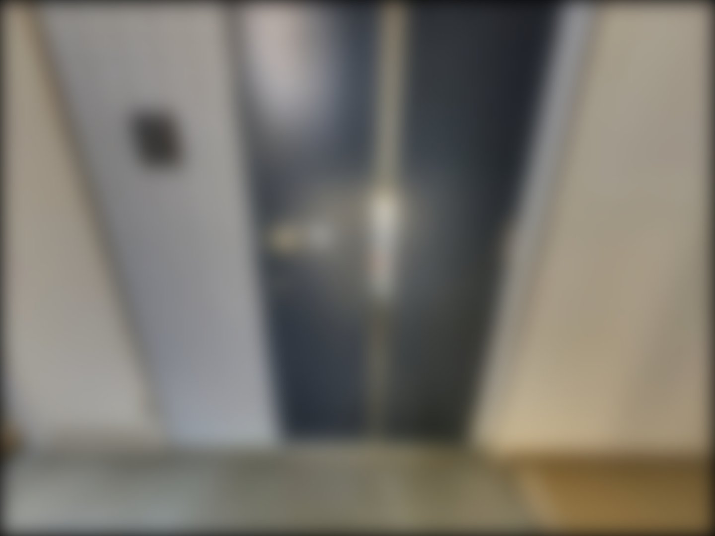 loading blurry tour image