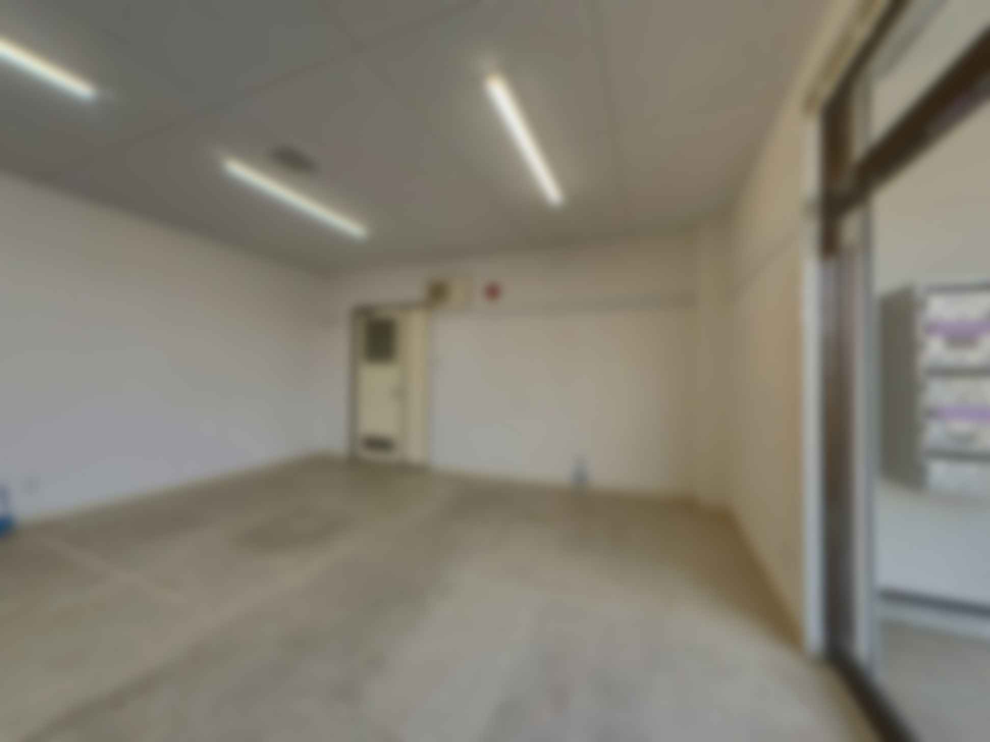 loading blurry tour image