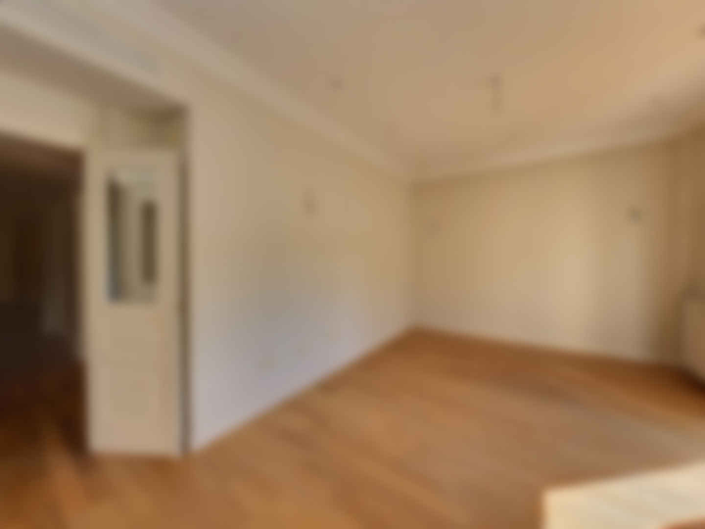 loading blurry tour image