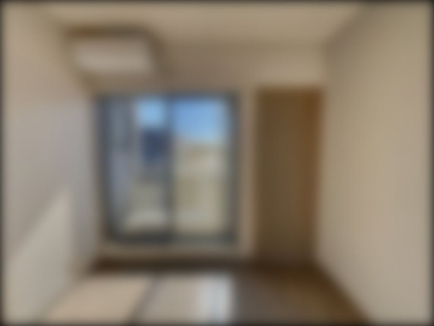 loading blurry tour image