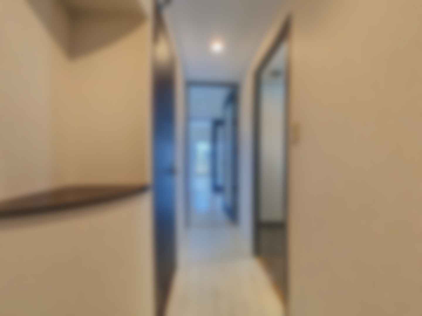 loading blurry tour image