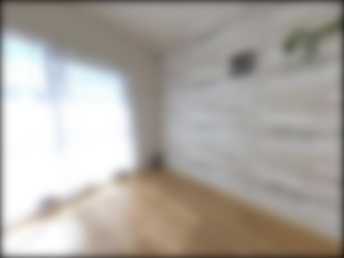 loading blurry tour image