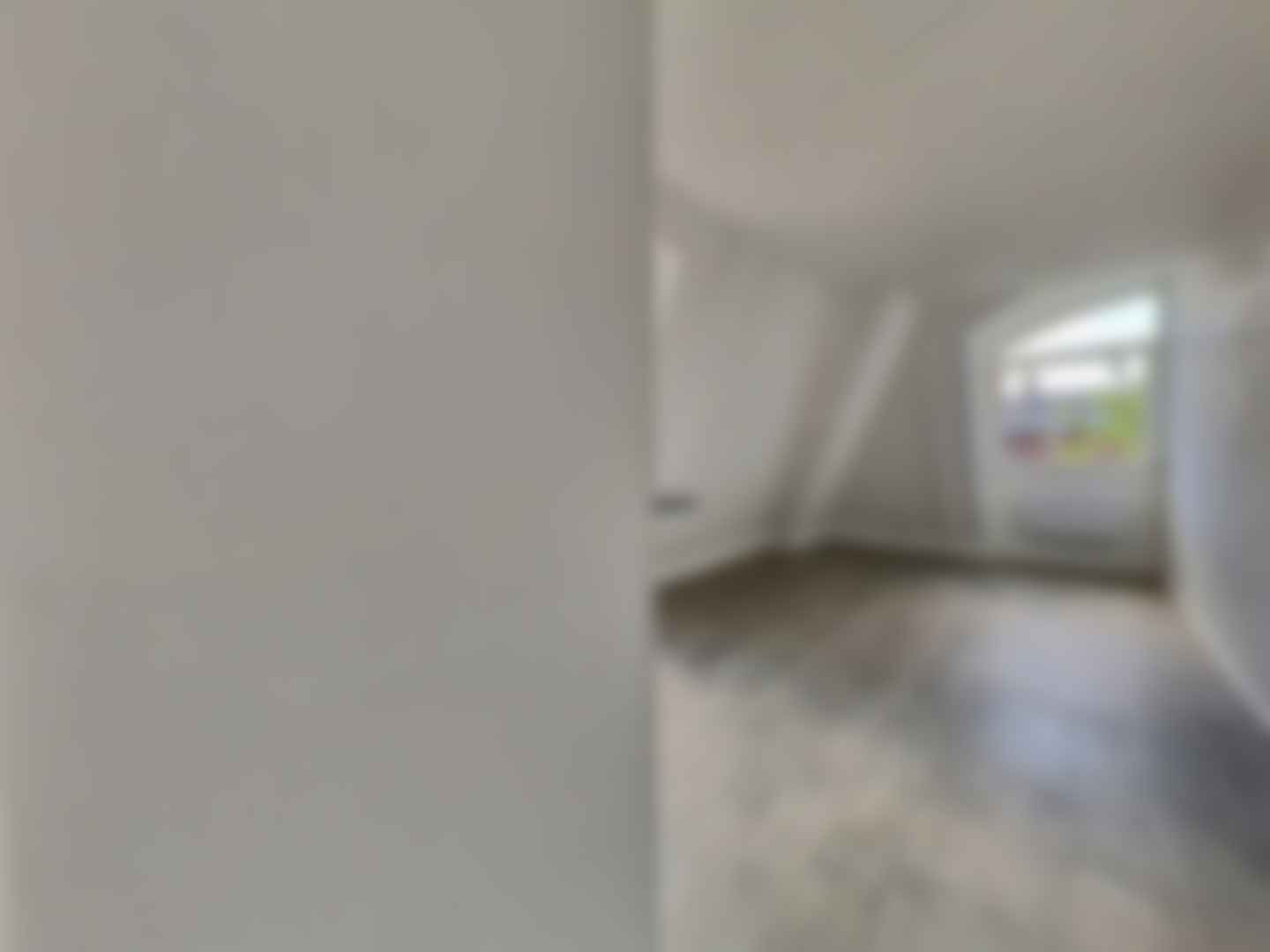 loading blurry tour image