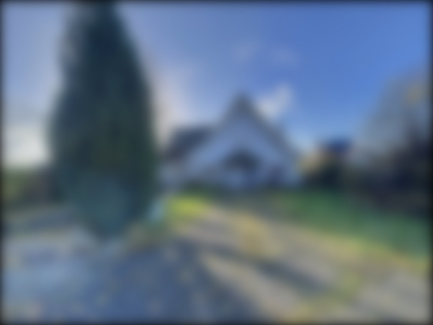 loading blurry tour image