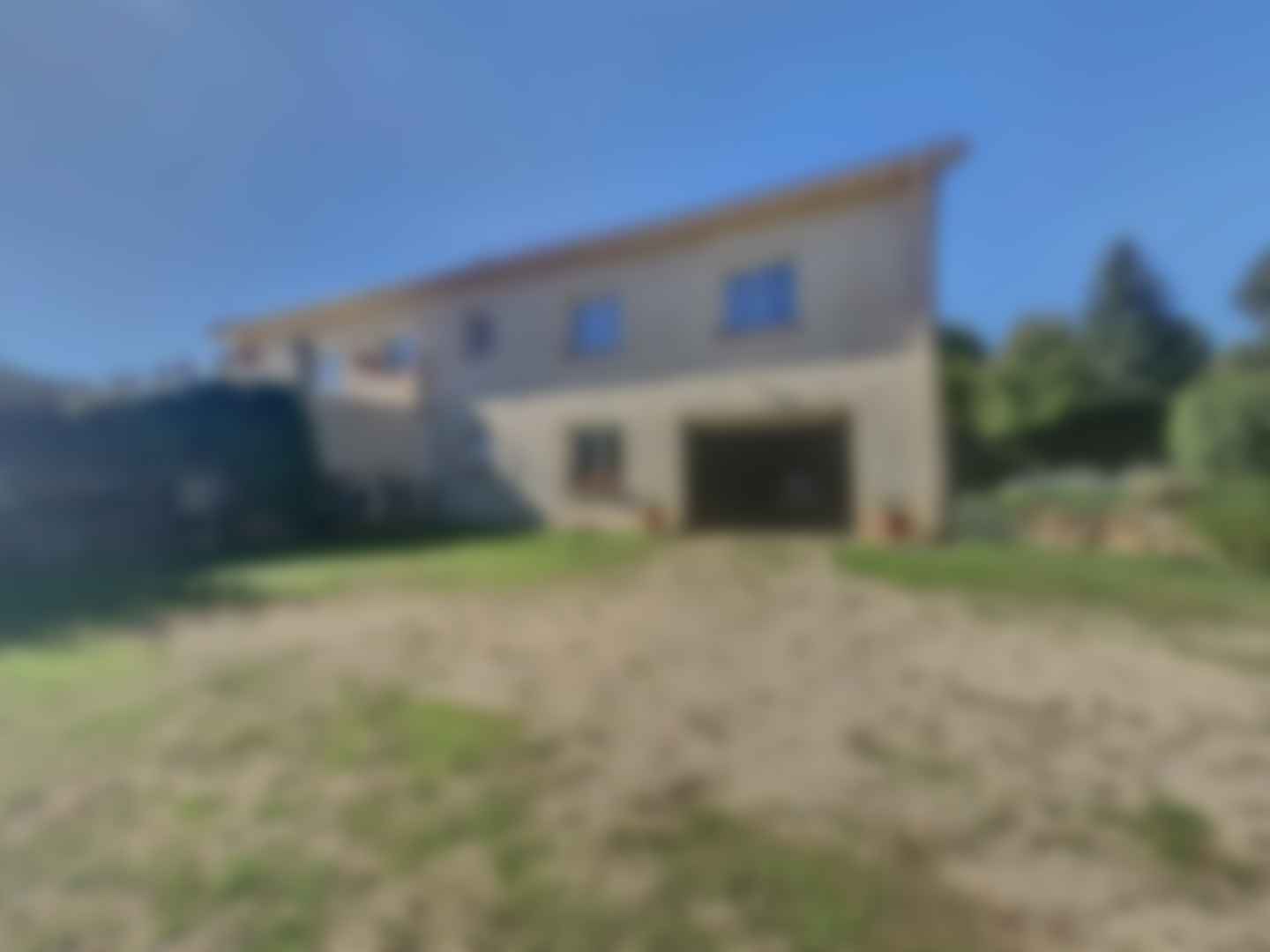 loading blurry tour image