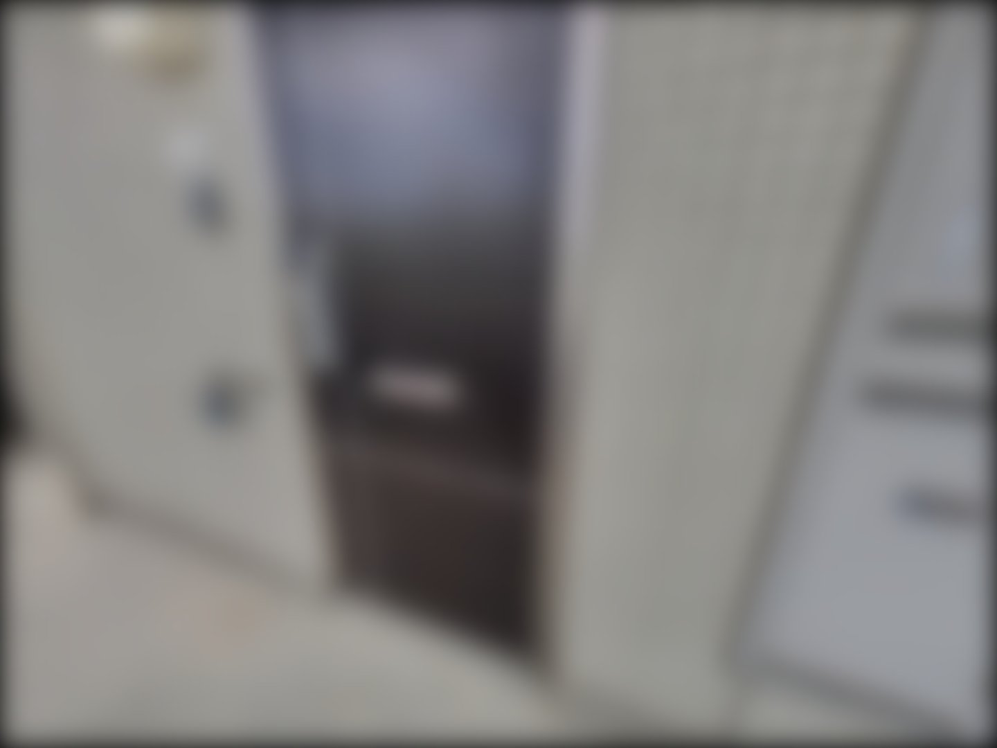 loading blurry tour image