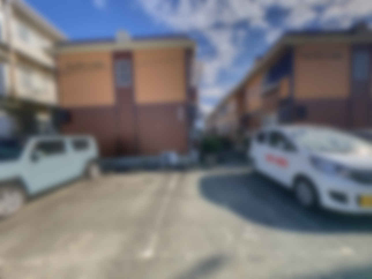 loading blurry tour image