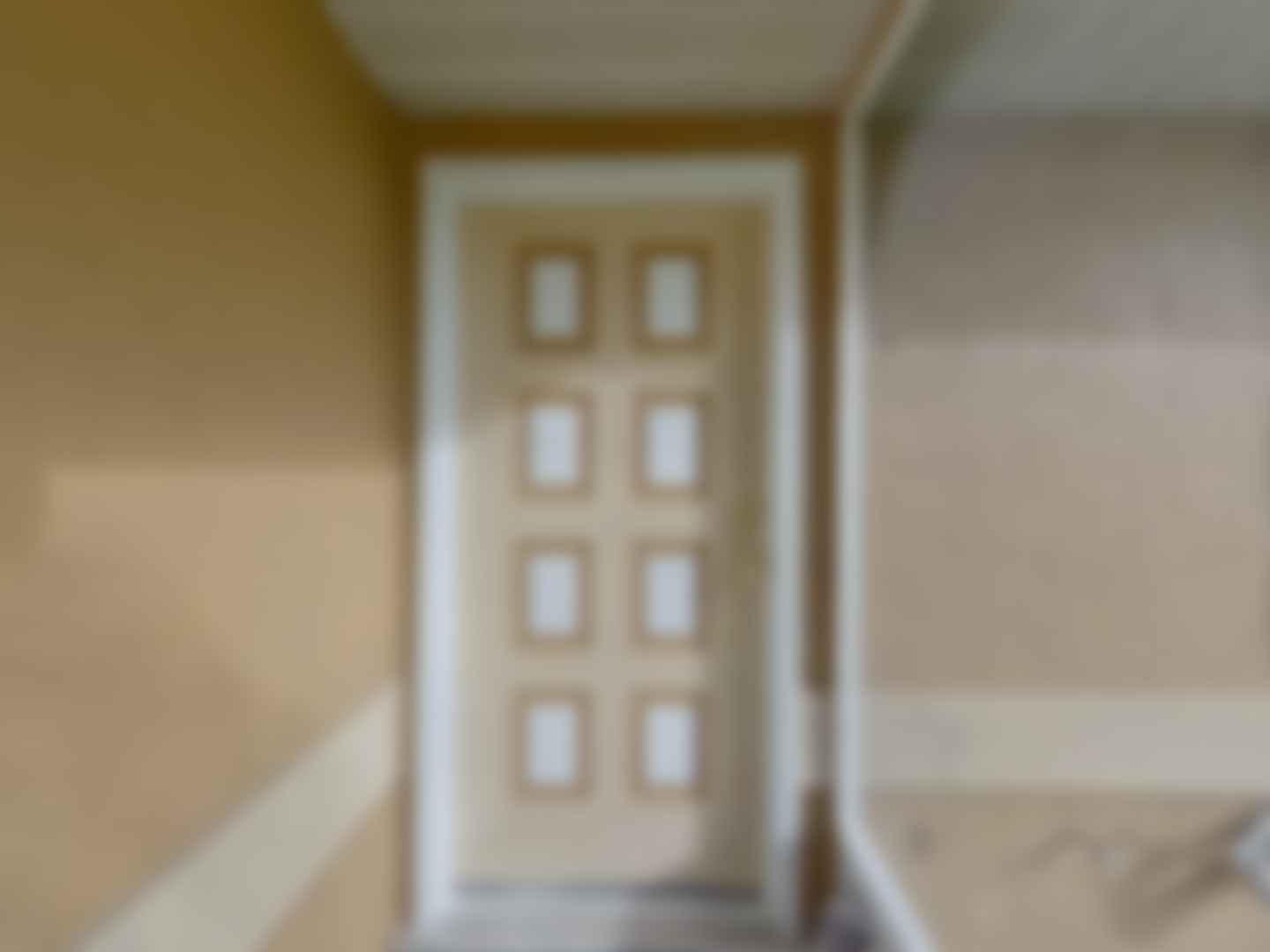 loading blurry tour image