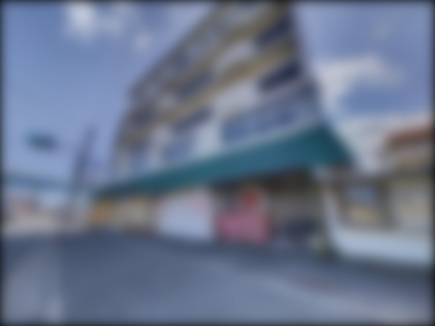 loading blurry tour image