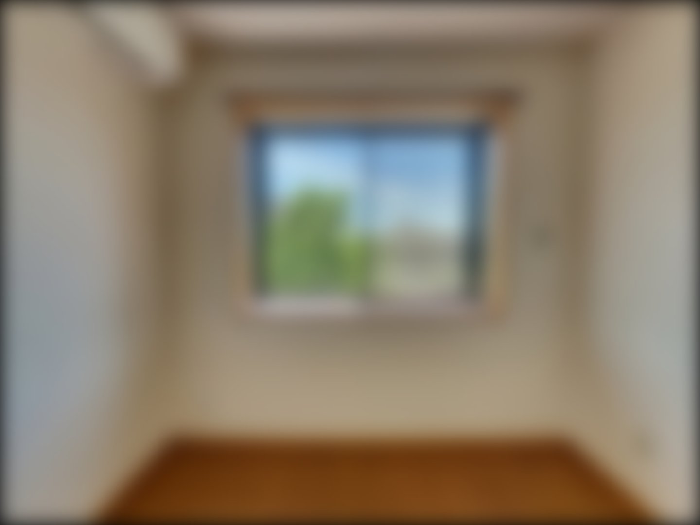 loading blurry tour image