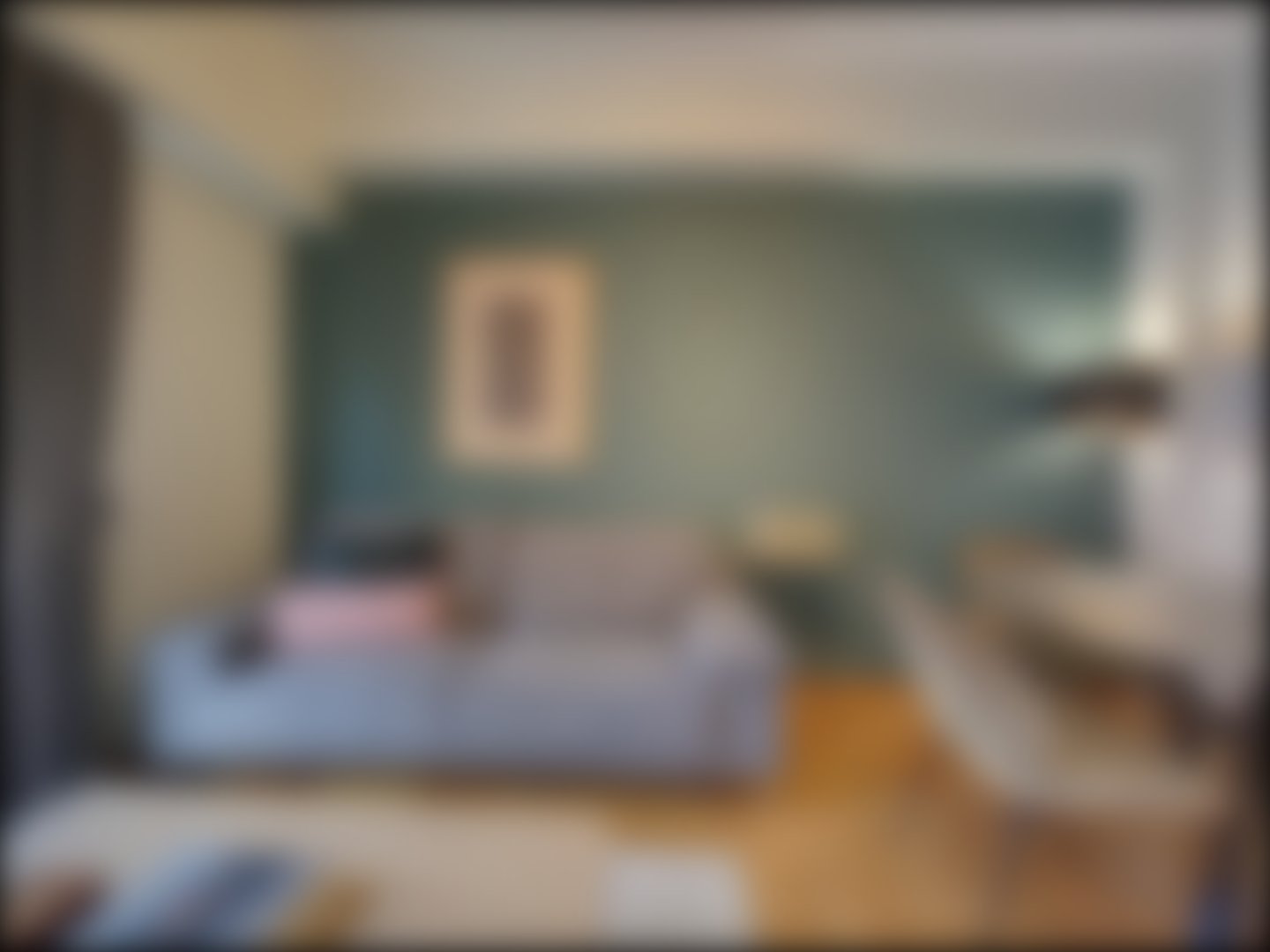 loading blurry tour image