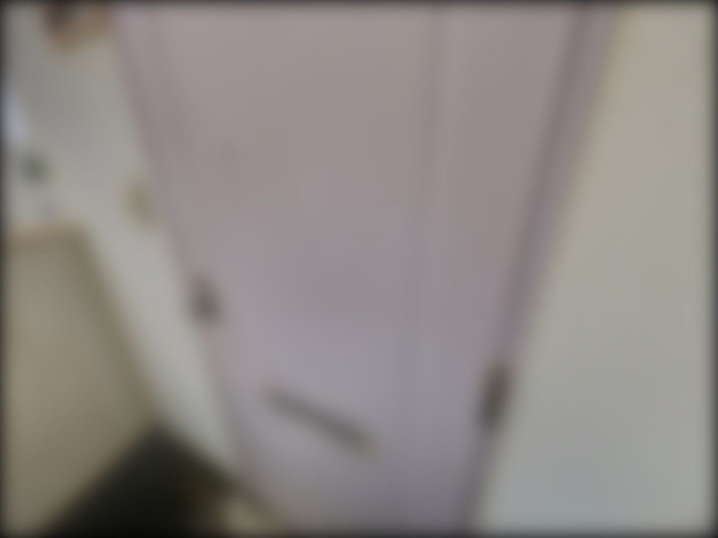 loading blurry tour image