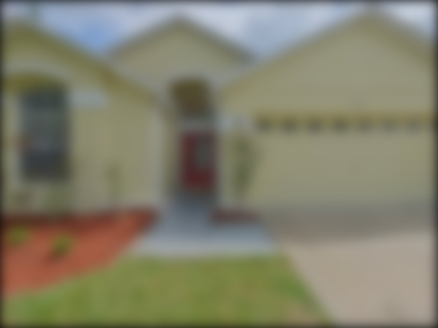 loading blurry tour image