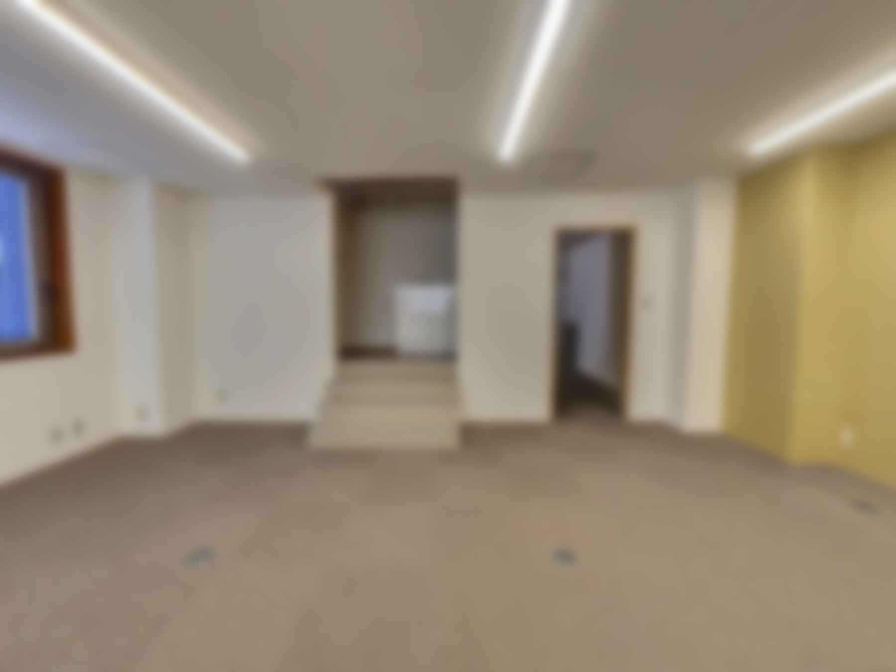 loading blurry tour image