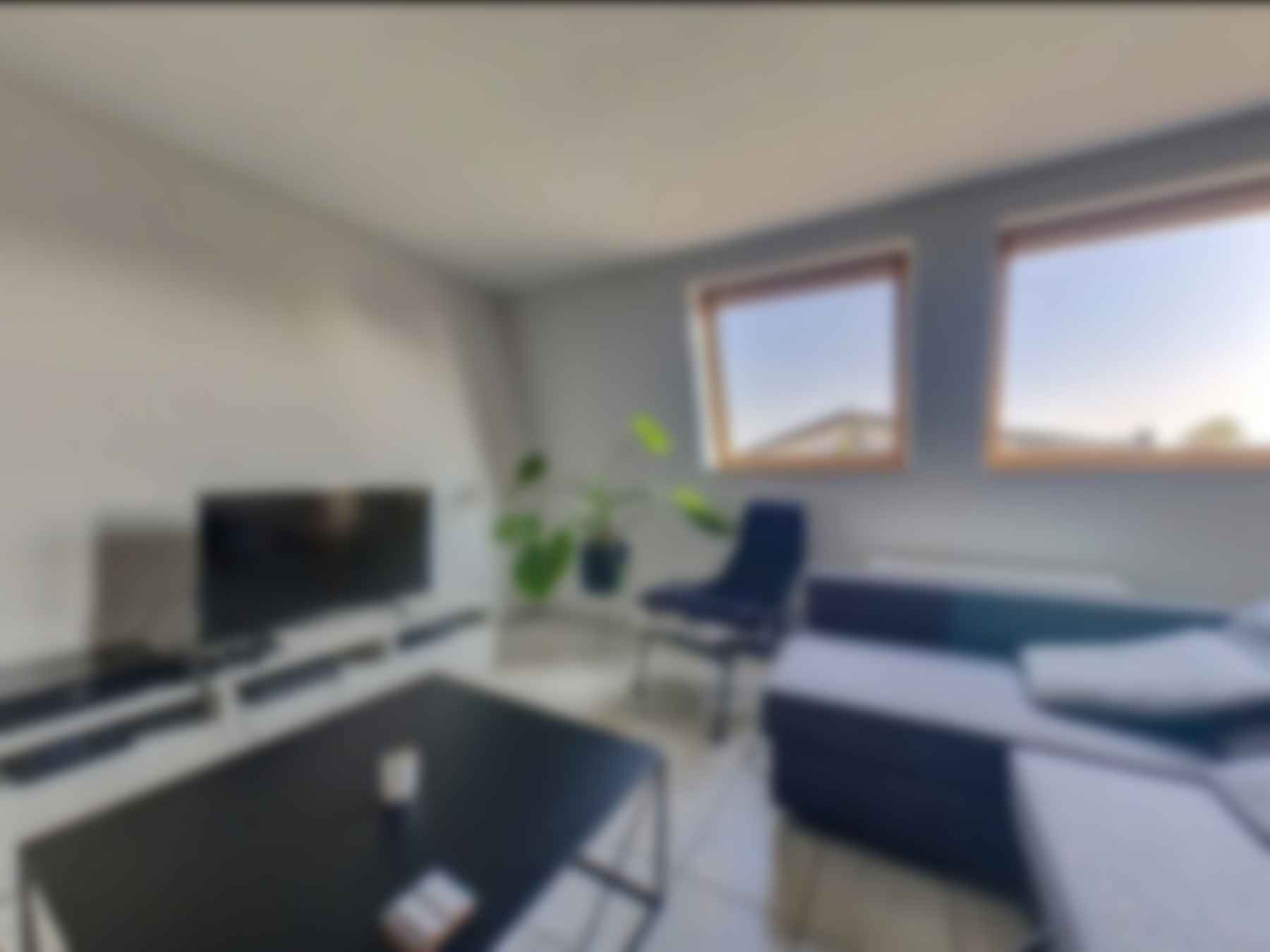 loading blurry tour image