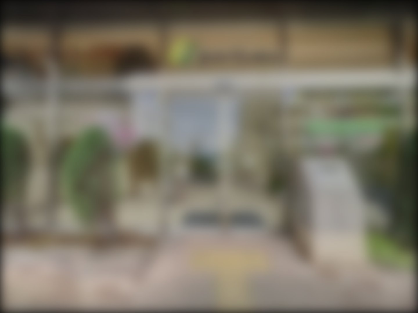 loading blurry tour image