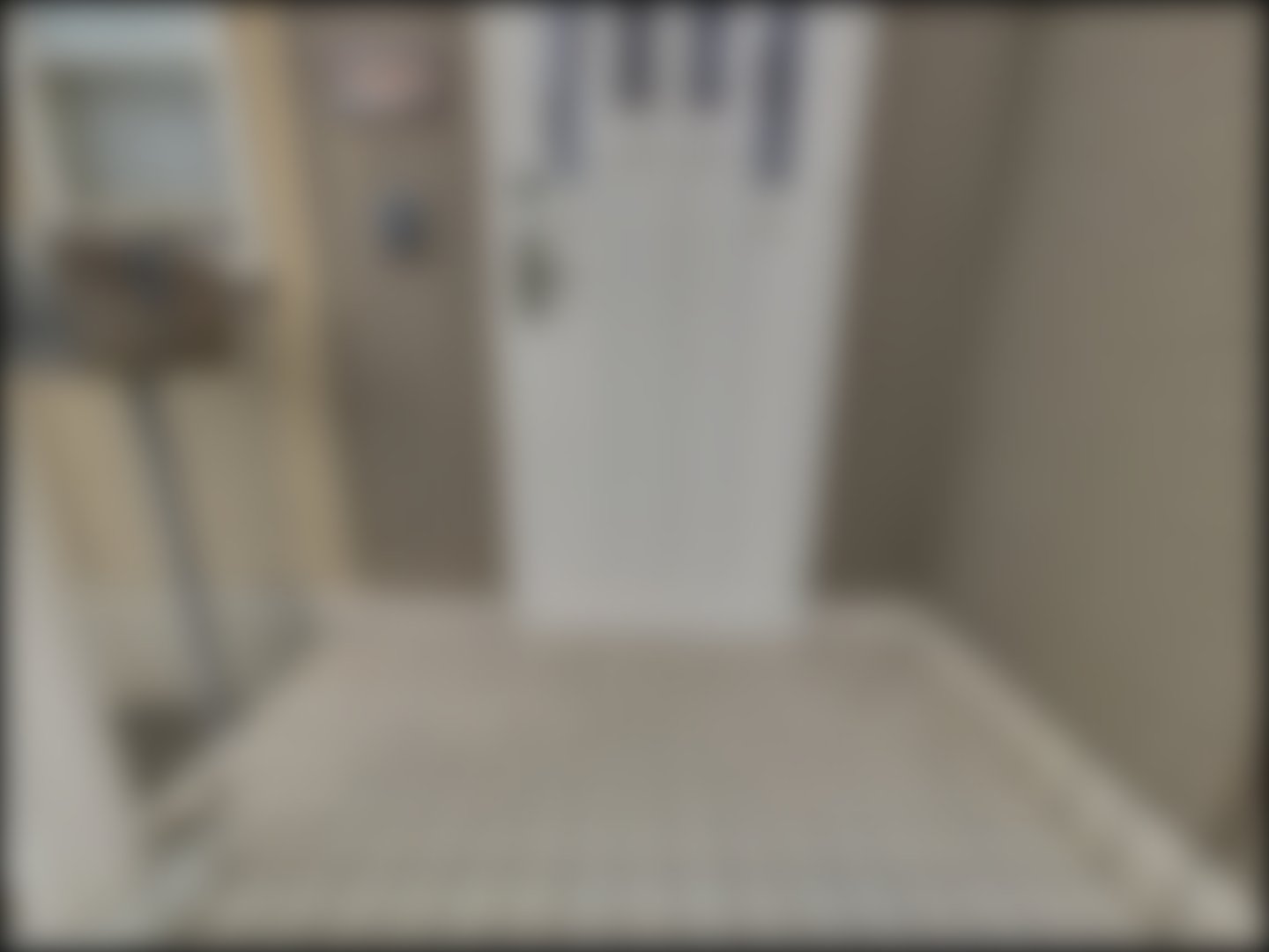 loading blurry tour image