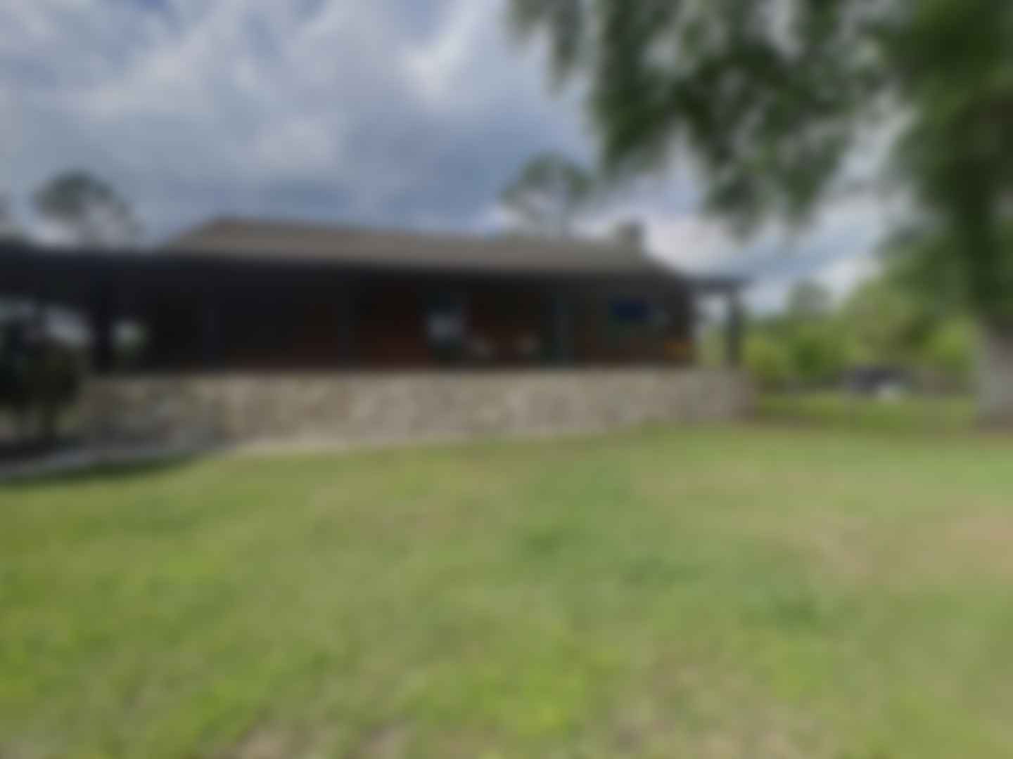 loading blurry tour image