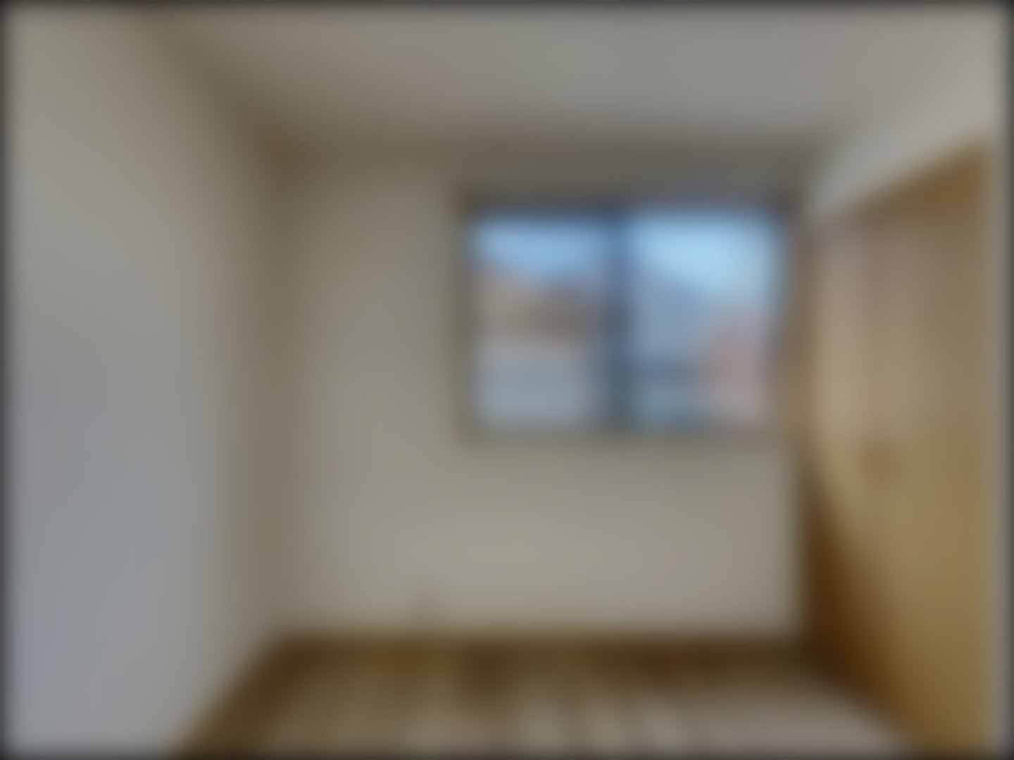 loading blurry tour image