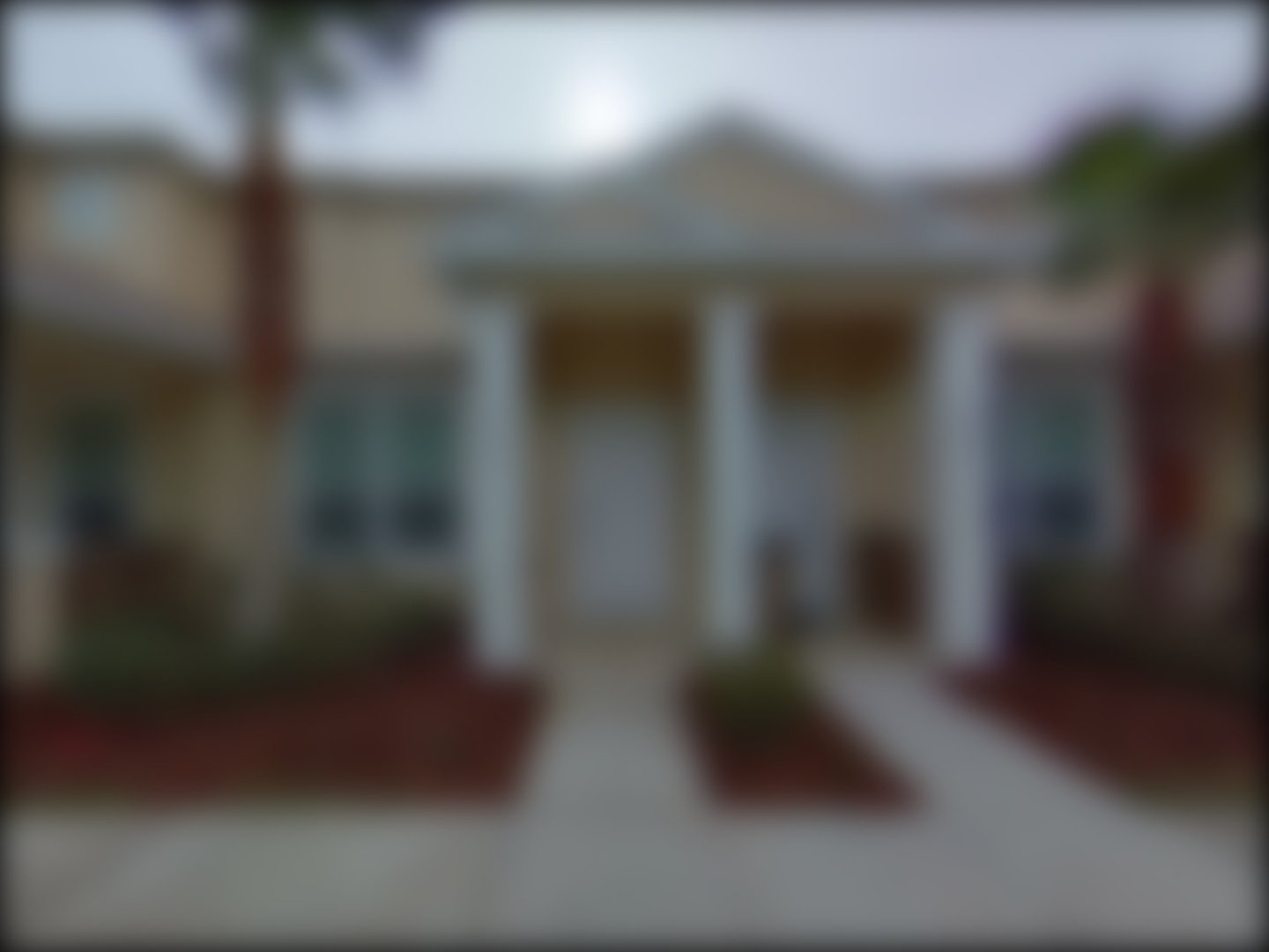 loading blurry tour image