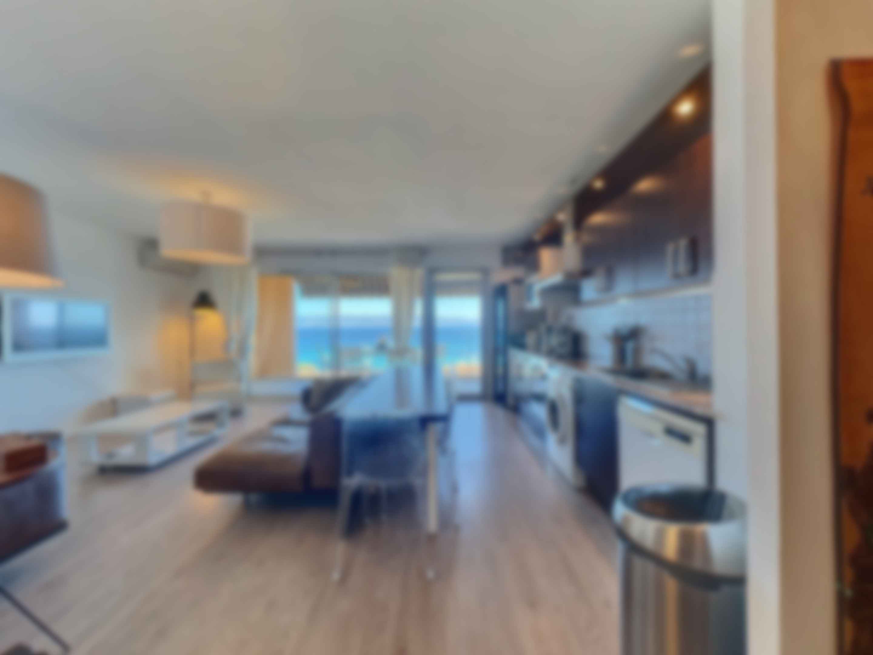 loading blurry tour image