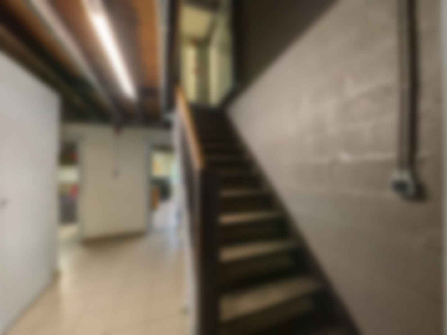 loading blurry tour image