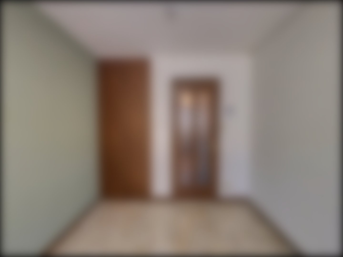 loading blurry tour image