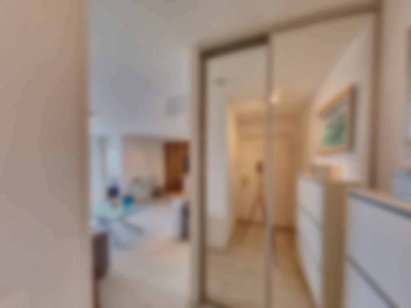 loading blurry tour image