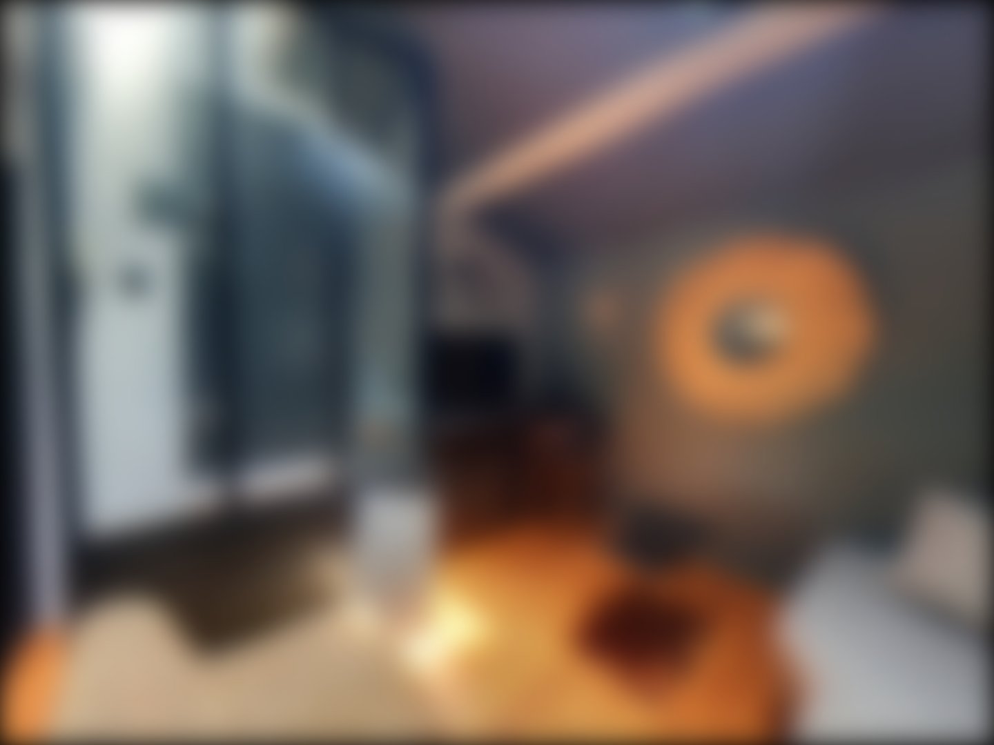 loading blurry tour image