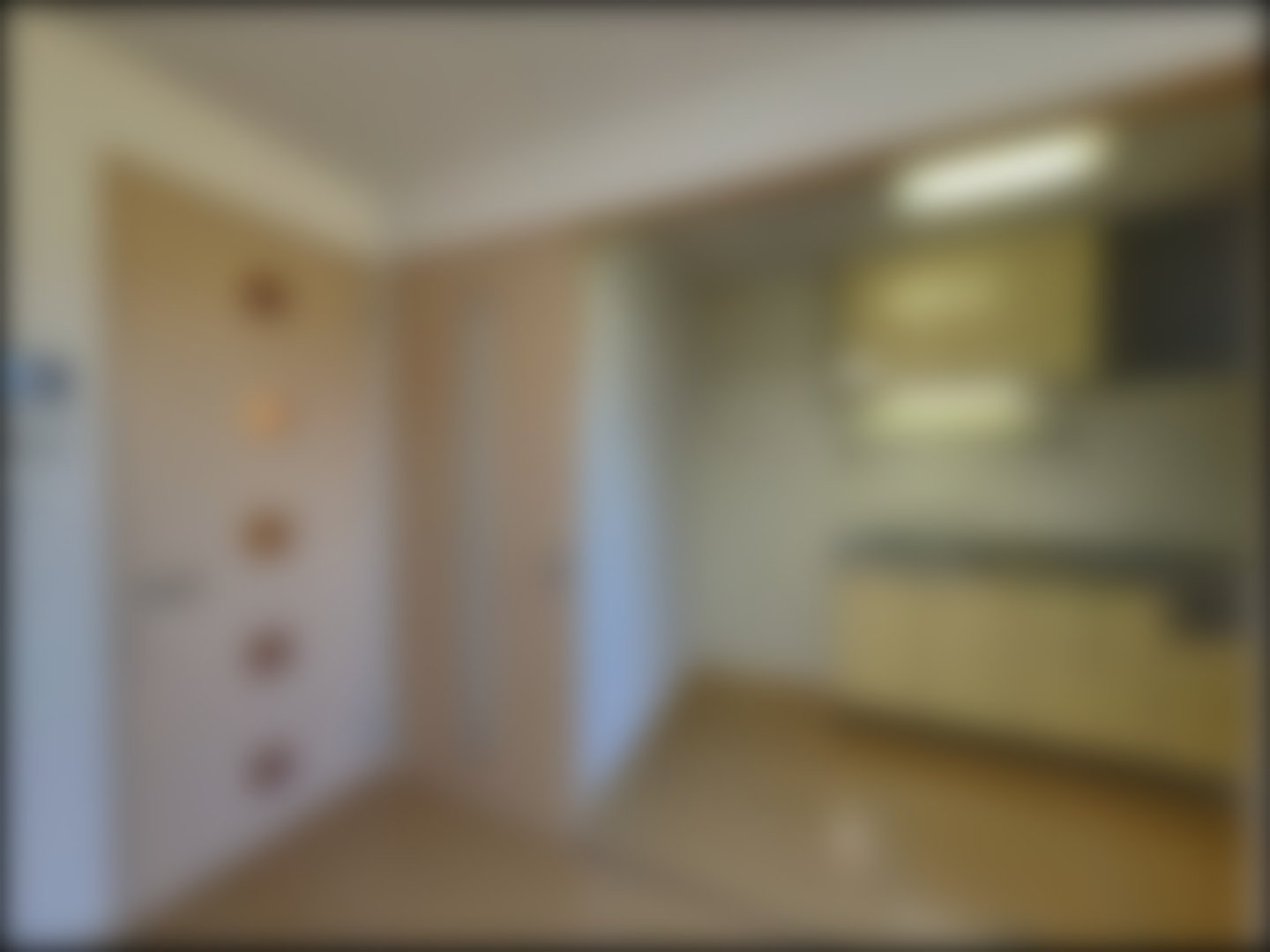 loading blurry tour image