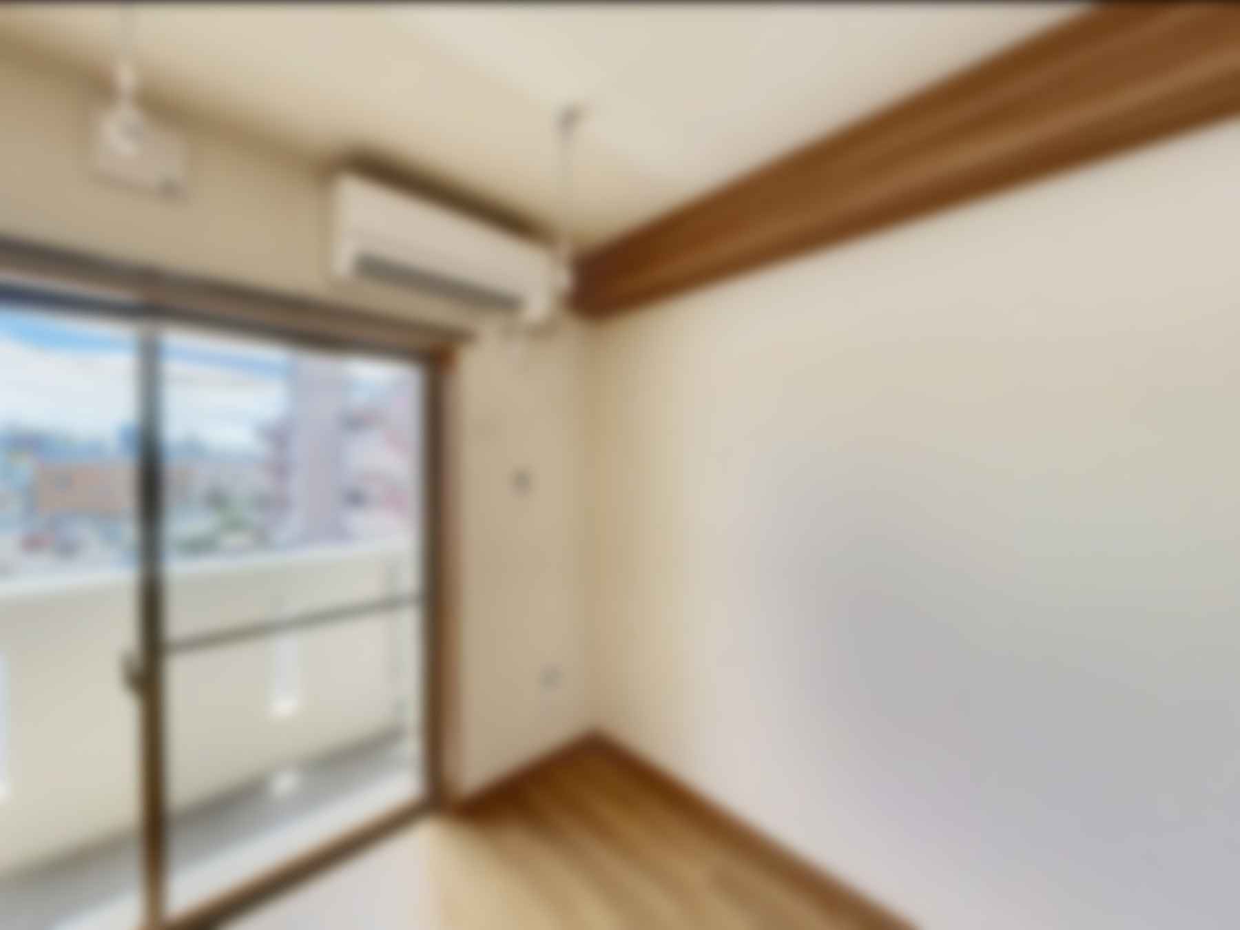 loading blurry tour image