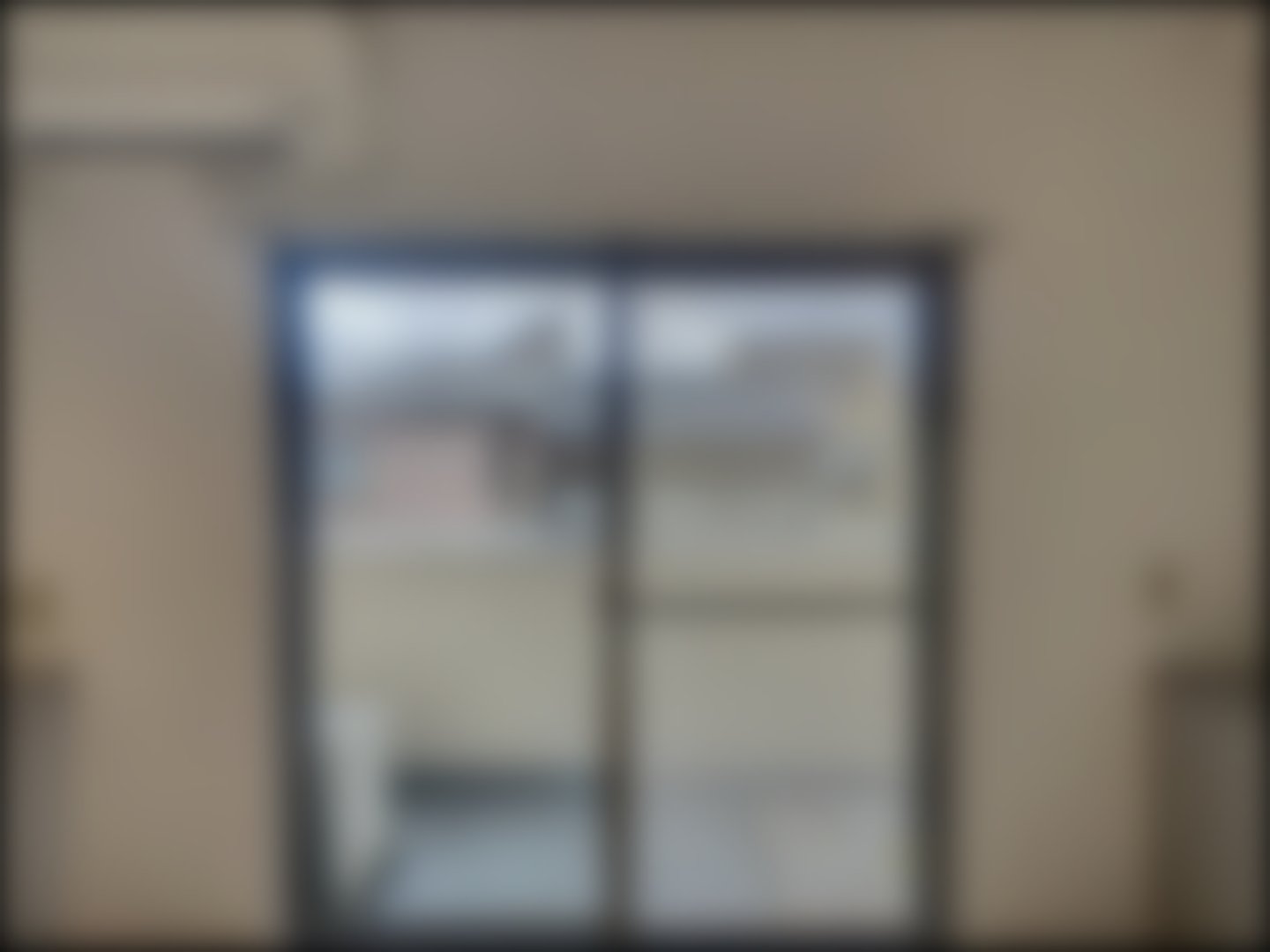 loading blurry tour image