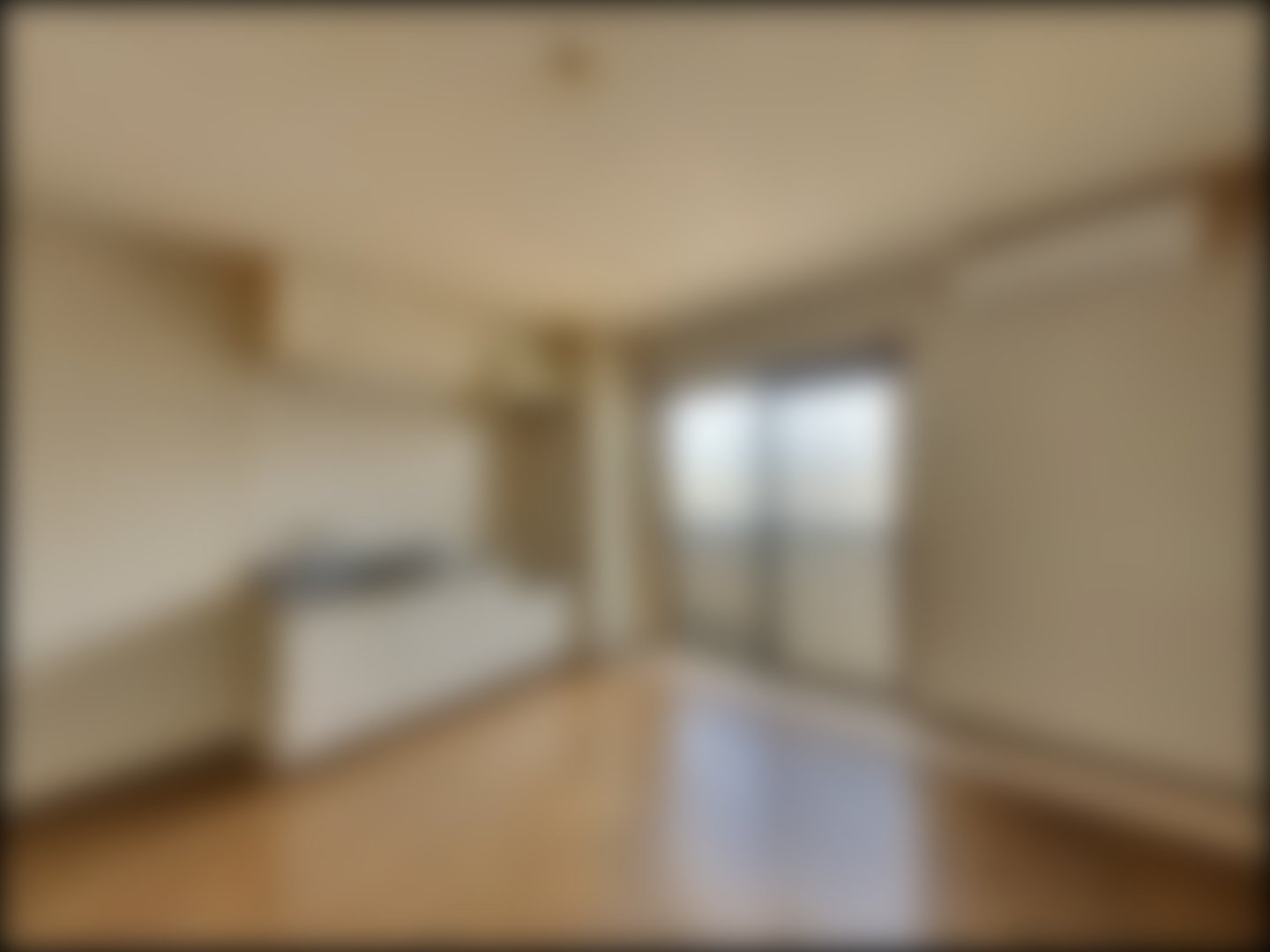 loading blurry tour image