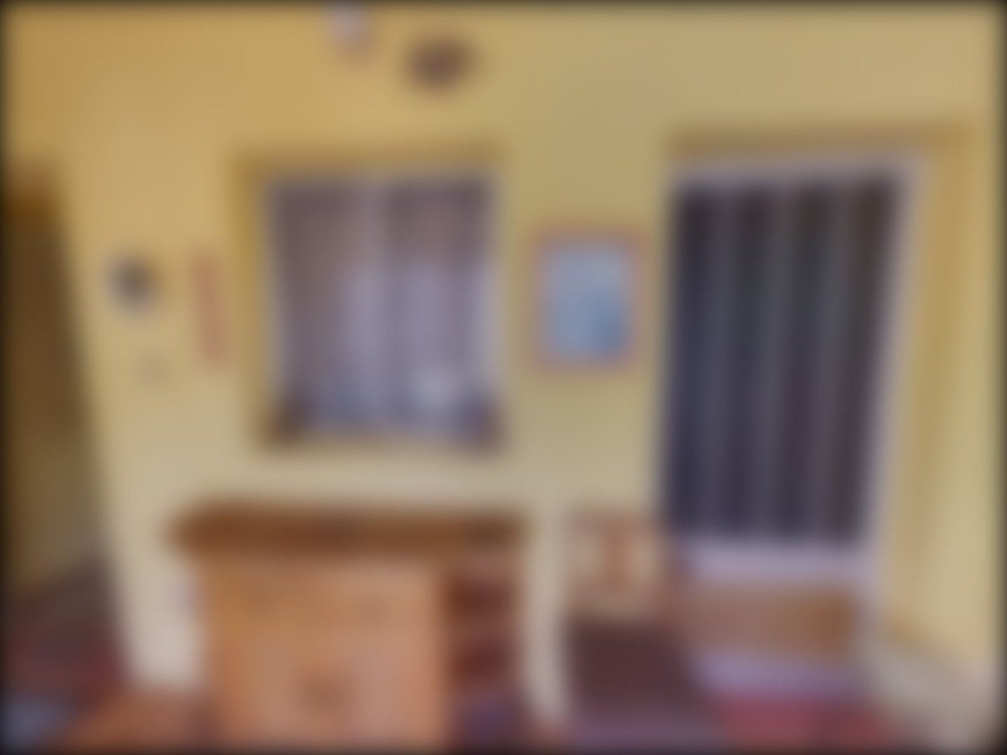 loading blurry tour image