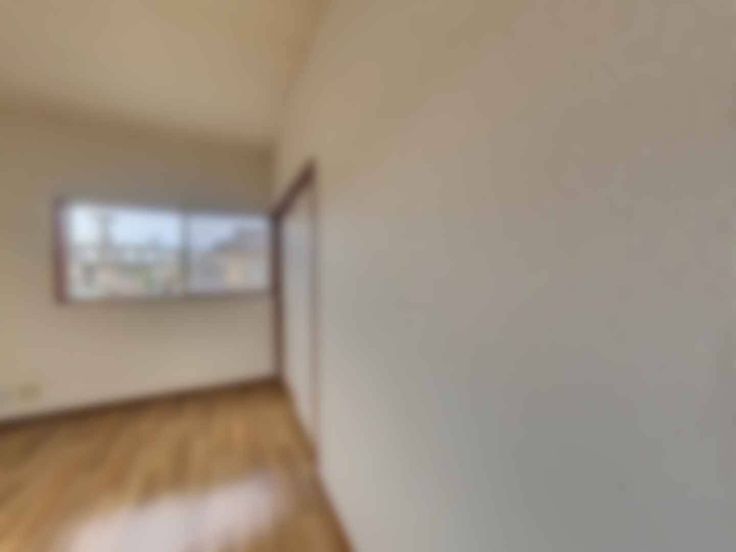 loading blurry tour image