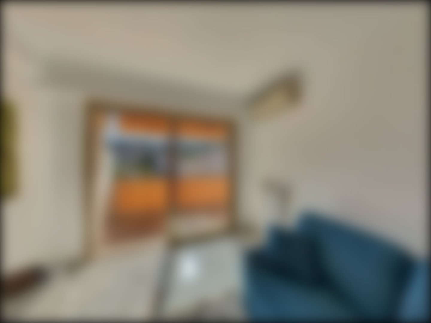 loading blurry tour image