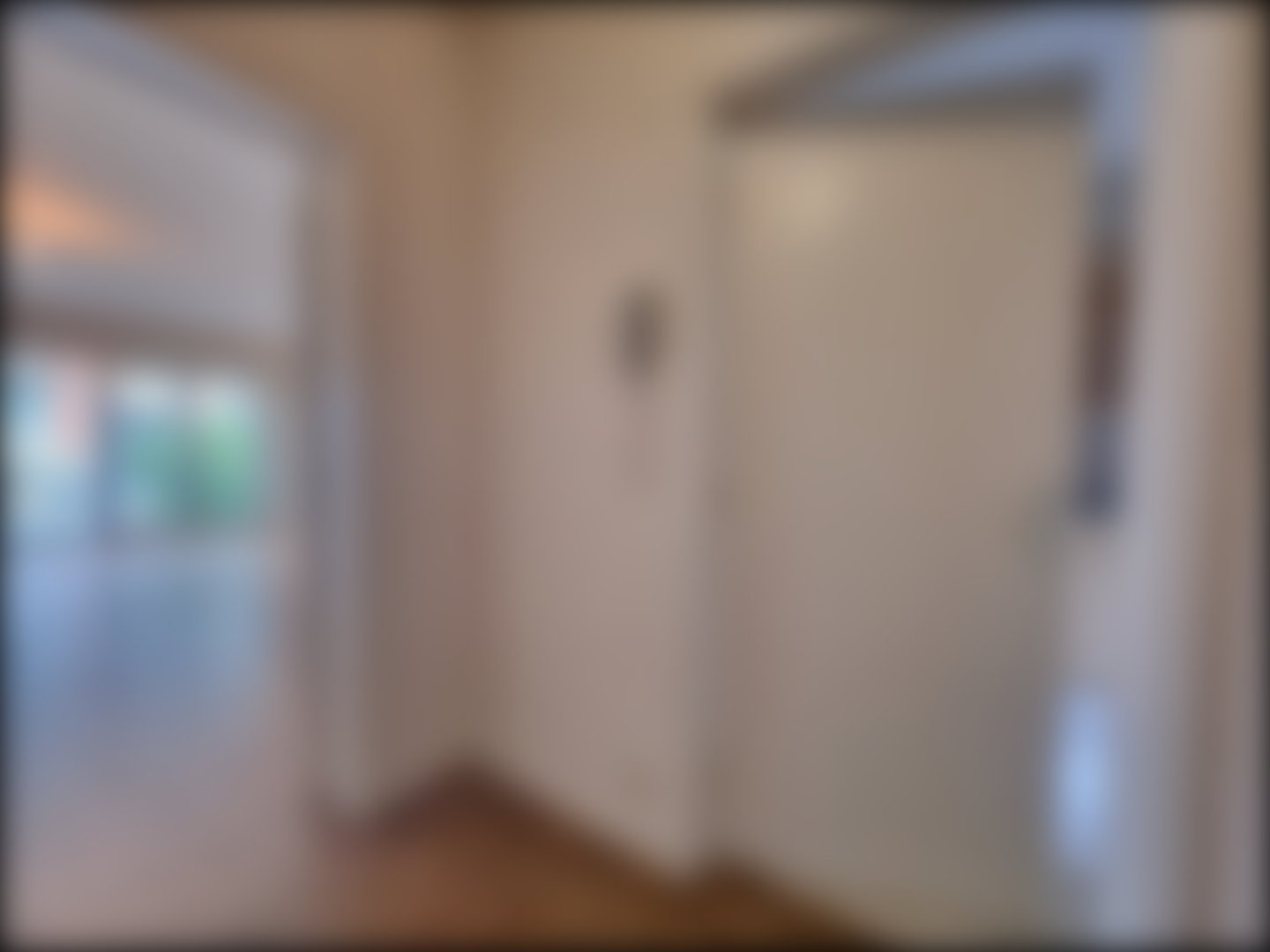 loading blurry tour image